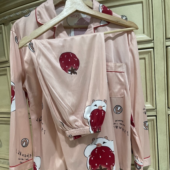 Pajama set - Picture 2 of 4